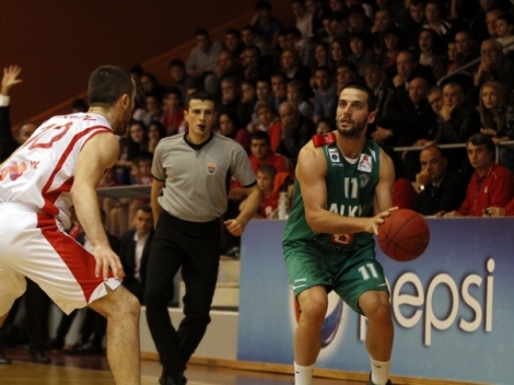 Domestic leagues: Balkan and Levski are tied for second position