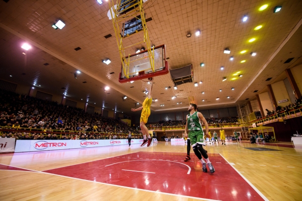 Photo-gallery from the game KB Peja - KK Ibar