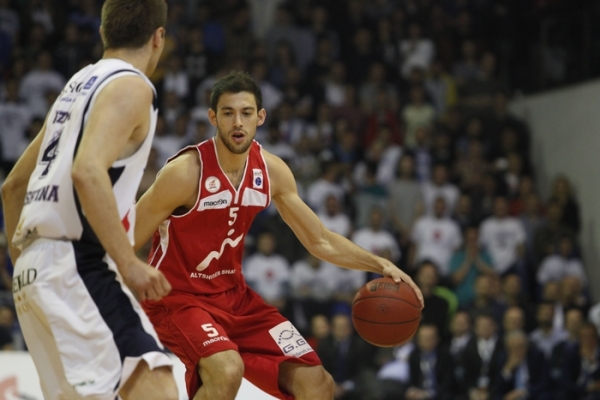 Galil Gilboa will defend the title against Levski