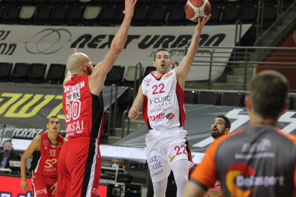 Photo-gallery from the game Hapoel B-Cure Laser Haifa - Hapoel SP Tel Aviv