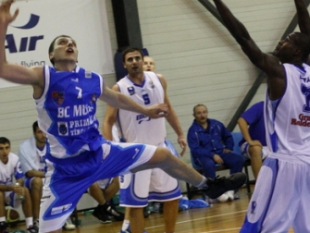 Aleksandar Mladenovic - MVP of Round 1, Lance Sullivan - best sixth man