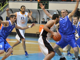 Strong second half carried KK Feni past KK Ulcinj