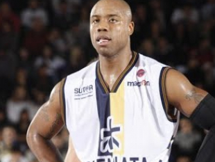 Brandon Hunter agreed terms with Galil Gilboa