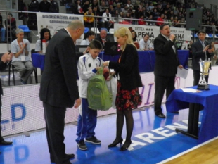 EUROHOLD Balkan League provided presents to a young kid from Rilski Sportist junior team