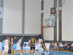 Kozuv defeated Peja after a strong third quarter