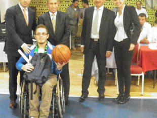 EUROHOLD Balkan League with gifts for a fan in Prishtina