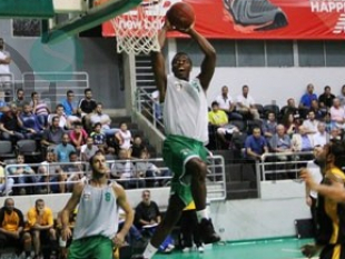 Galil Gilboa signs DeShawn Sims, cuts Adrian Banks