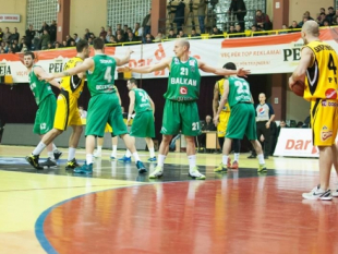 Photos from the game KB Peja - BC Balkan