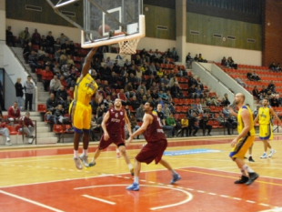 Domestic leagues: Big win for Teodo