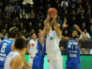 Three in a row for Sigal Prishtina