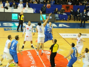 Photo-gallery from the game KB Sigal Prishtina - SCM U Craiova