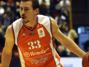 Kozuv signed Aleksej Nesovic