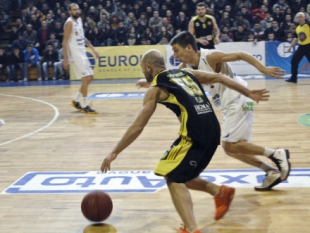 Photo-gallery from the game KK Kumanovo 2009 - KB Peja