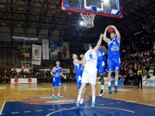 Photo-gallery from the game KK Kumanovo 2009 - BC Rilski Sportist