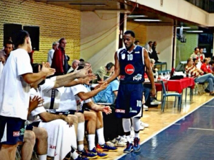 Bashkimi brings Waller and Tsakaleris