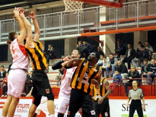 Photo-gallery from the game KK Lovcen Basket - KB Bashkimi