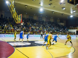 Photo-gallery from the game KB Peja - BC Levski 2014