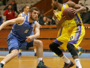 Teodo holds on for win in Sofia