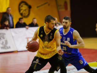 Kumanovo rout Peja to advance to the semifinals