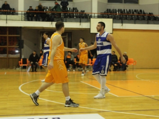 Photo-gallery from the game KB Bashkimi - SK Tirana