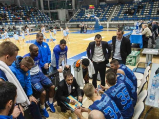 Domestic leagues: Easy for Akademik, dramatic for Rilski