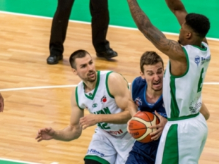 Domestic leagues: Akademik lost the semifinal series