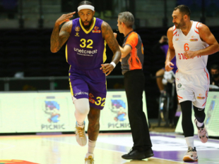 Great offensive display leads Hapoel Holon to another win