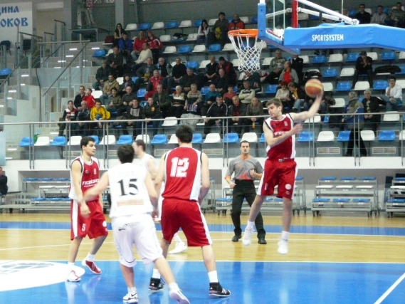 Sharp shooters Fersped Rabotnicki swept aside Feni Industries