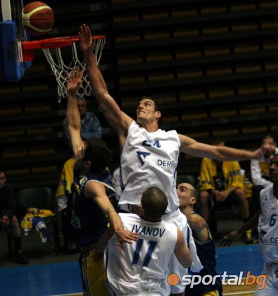 Levski′s Justin Eller out for the season with torn ACL