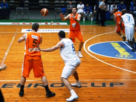 Levski against Feni in the final in Samokov, Rilski will face Lukoil for the third place