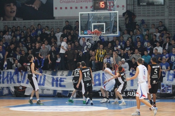 Domestic leagues: Feni lost the first game of the finals