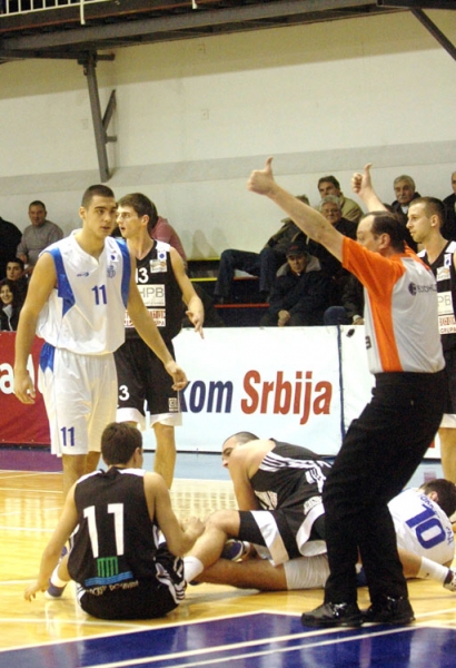 Domestic leagues: OKK Beograd improves to 3-0