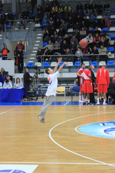 A fan of Rilski Sportist won 100 litres of Pepsi at the game against Galil Gilboa