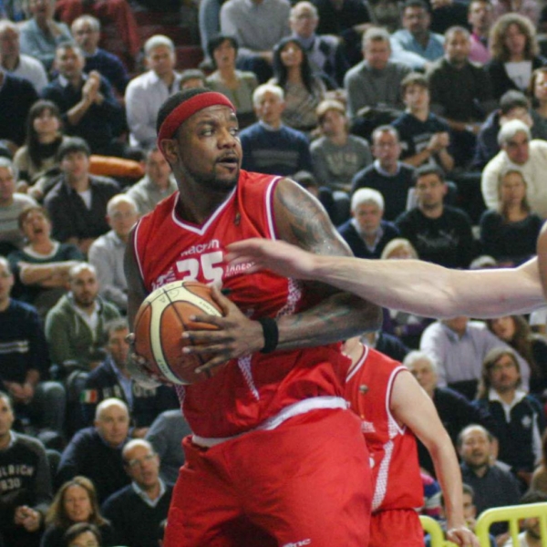 Big man Ronald Slay is Levski′s newest addition