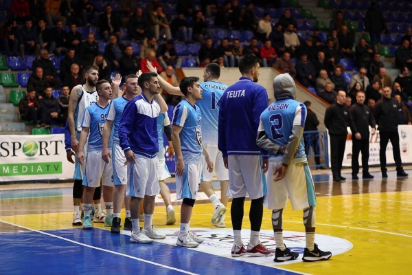 The teams at the Final 4: KS Teuta