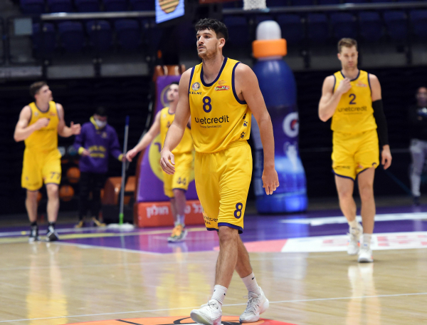 Domestic leagues: Hapoel Holon scored 103 to defeat Hapoel Jerusalem (video)