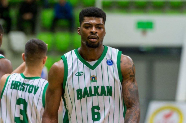 DeVaughn Washington signs for Balkan