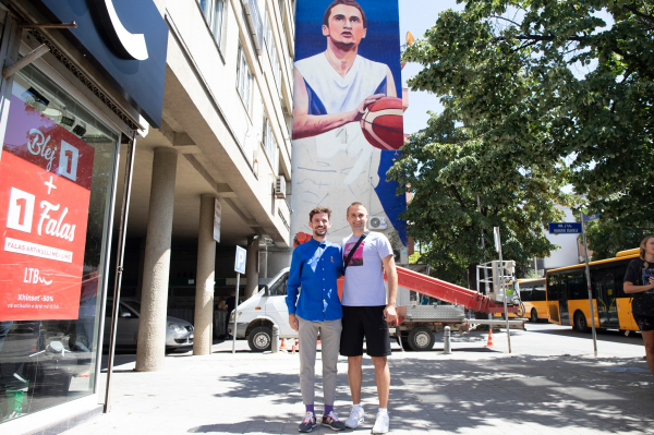 The city of Prishtina celebrated Edo Azemi's career with a special mural