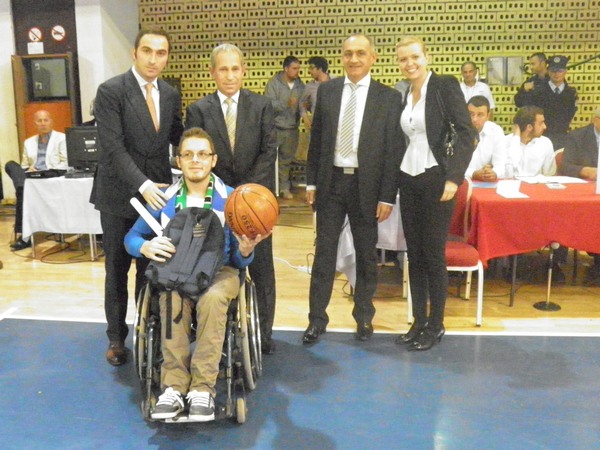 EUROHOLD Balkan League with gifts for a fan in Prishtina