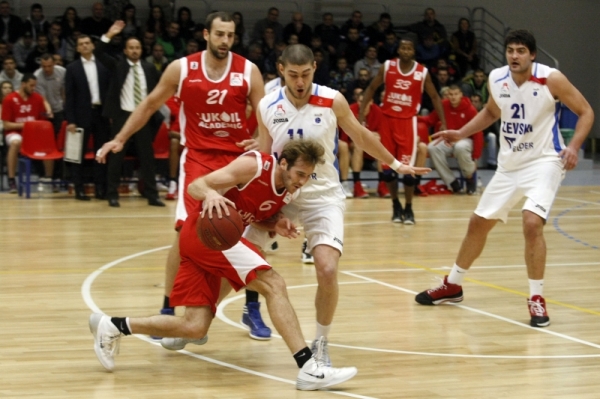 Domestic leagues: Levski lost the derby against Lukoil Academic, Balkan with another win