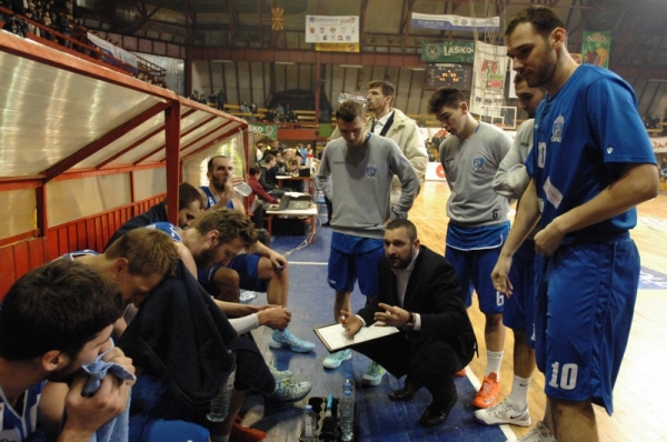 Good defense leads SCM U Craiova to win in Peja