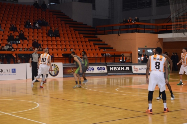 Photo-gallery from the game KB Bashkimi - BC Beroe