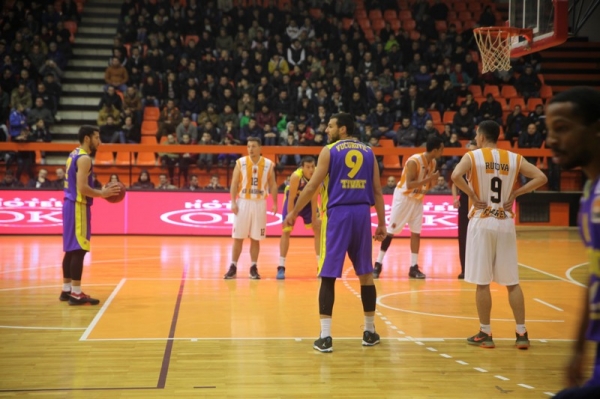 Photo-gallery from the game KB Bashkimi - KK Teodo