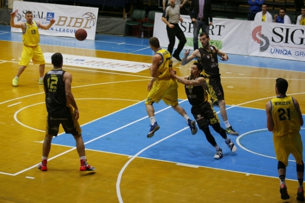 Peja holds off for a crucial win in Sofia