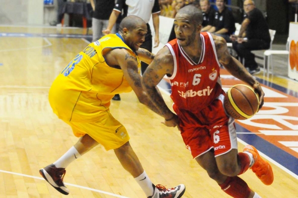 American guard will play in Galil Gilboa