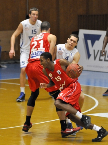 Galil Gilboa looking for its second straight title, Kumanovo 2009 will try to make a surprise in the first semifinal