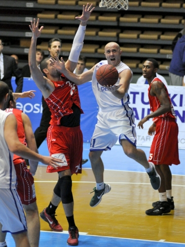 Galil Gilboa and Levski fight for first place in group A, Djuro Djakovic and Kumanovo 2009 fight for Top 6