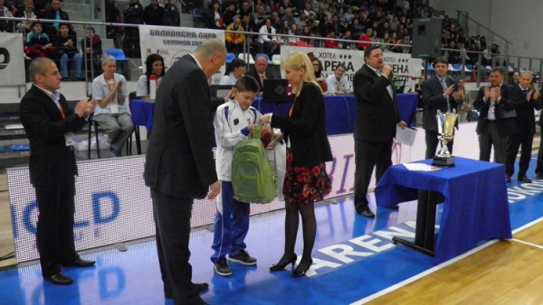 EUROHOLD Balkan League provided presents to a young kid from Rilski Sportist junior team